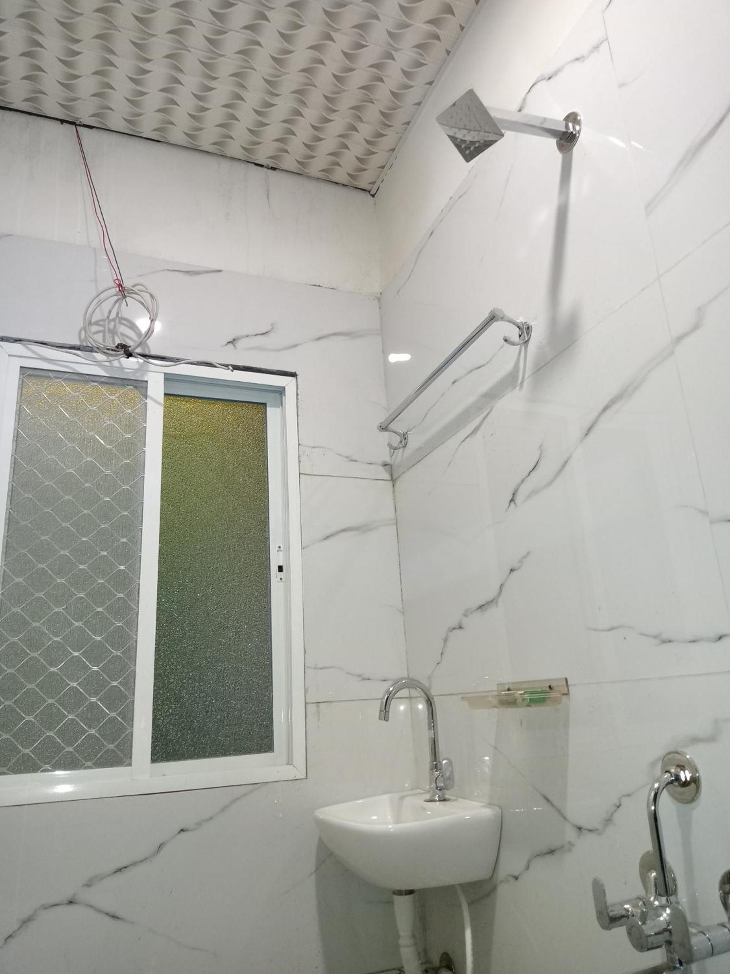 אויאיין Hardik Palace מראה חיצוני תמונה